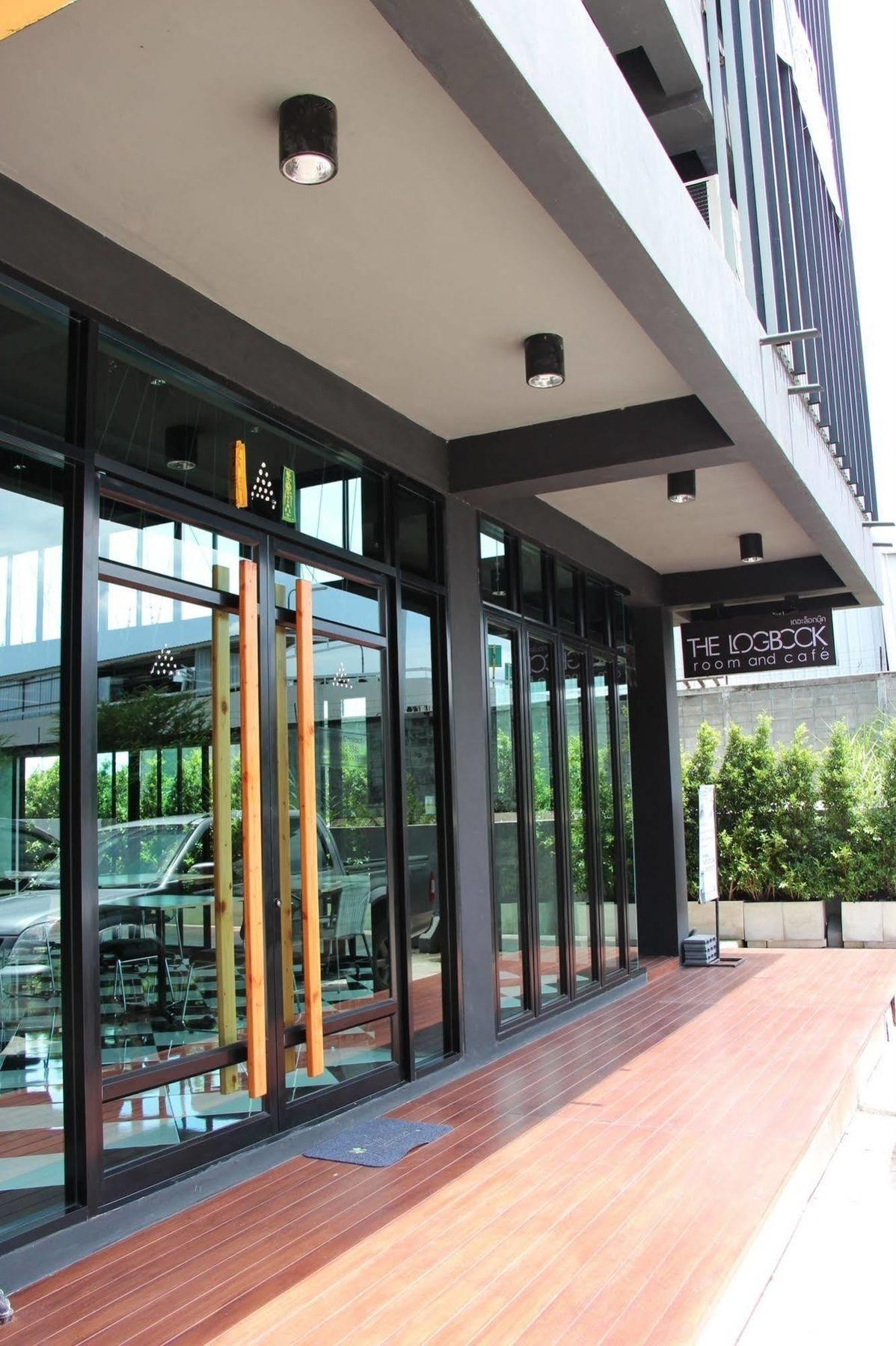 The Logbook Room And Cafe' Chonburi Exterior photo